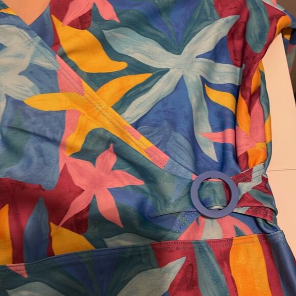 MOTT50 Brand Mia Golden Hour One Piece UPF50+ Swimsuit Large Purple Floral - Picture 5 of 8